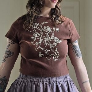 "Love is in the Air" Graphic Tee XL